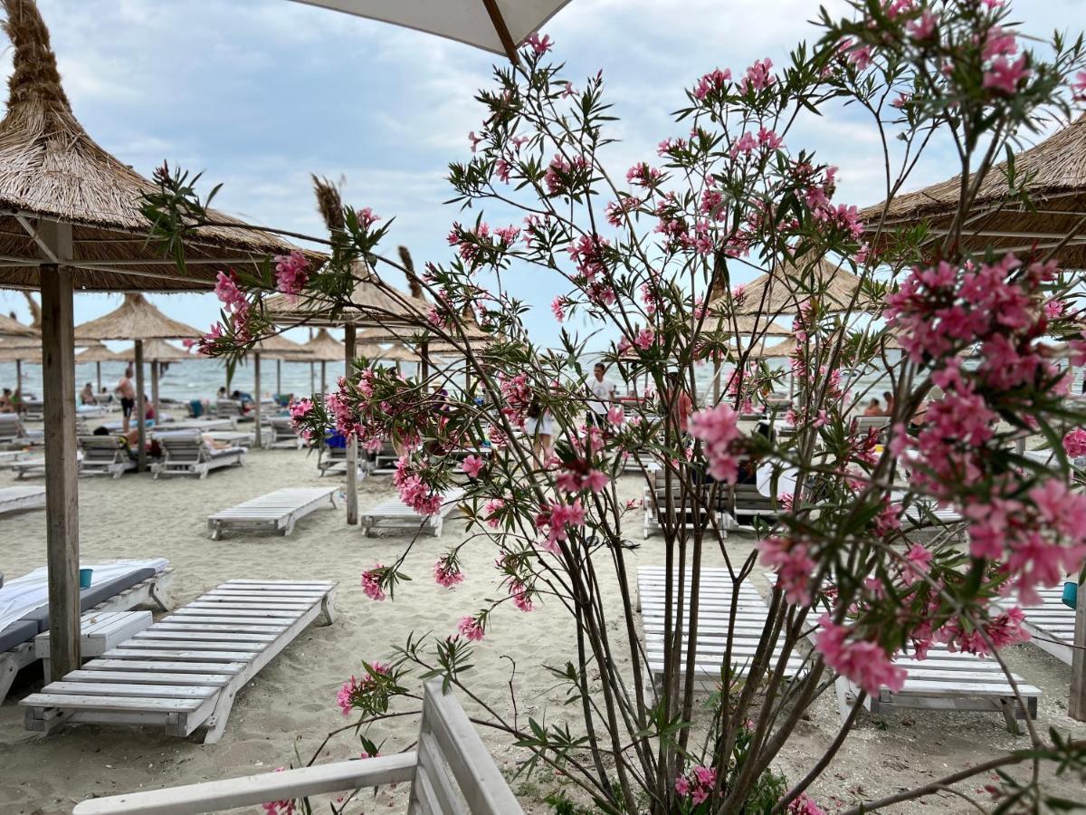 Mamaia Summerland Beach Екстериор снимка