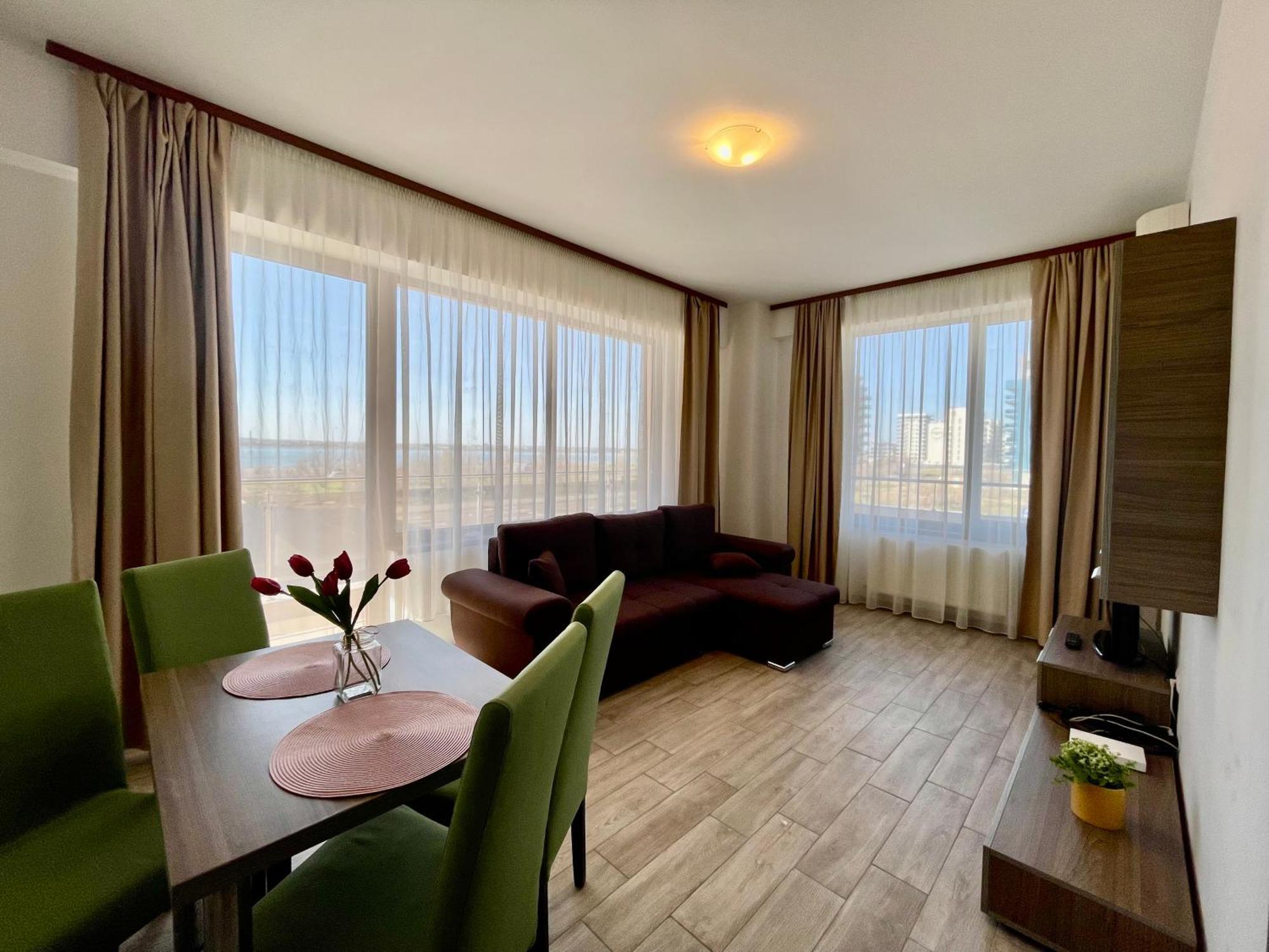 Mamaia Summerland Beach Екстериор снимка